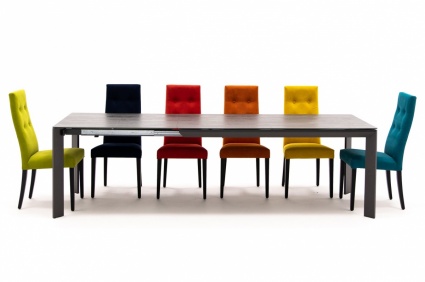 Urban ceramic dining table